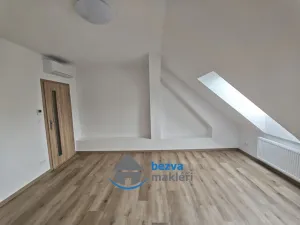 Pronájem bytu 3+1, Pardubice, K Višňovce, 88 m2