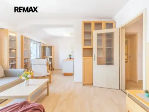 Prodej bytu 2+kk, Dobřichovice, Za Parkem, 42 m2
