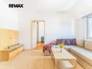 Prodej bytu 2+kk, Dobřichovice, Za Parkem, 42 m2