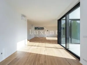 Prodej rodinného domu, Velké Popovice, Malostranská, 350 m2