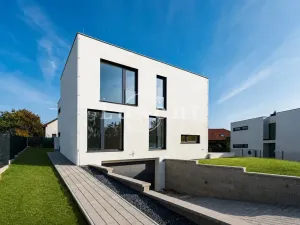 Prodej rodinného domu, Velké Popovice, Malostranská, 350 m2