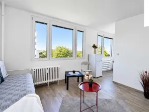 Prodej bytu 1+kk, Pardubice - Polabiny, Sluneční, 28 m2