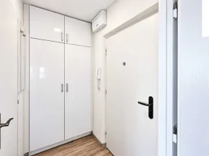 Prodej bytu 1+kk, Pardubice - Polabiny, Sluneční, 28 m2