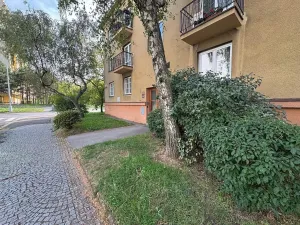 Pronájem bytu 2+1, Praha - Kobylisy, Březiněveská, 80 m2