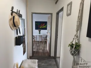 Pronájem bytu 2+1, Holešov, Třešňové sady, 56 m2