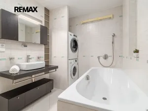 Prodej bytu 3+kk, Praha - Holešovice, Dobrovského, 107 m2