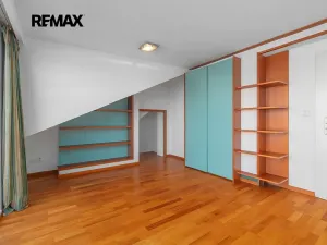 Prodej bytu 3+kk, Praha - Holešovice, Dobrovského, 107 m2