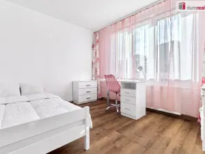 Prodej bytu 3+1, Karlovy Vary - Bohatice, Ostrovská, 76 m2