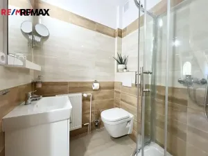 Prodej ubytování, Volary, K. V. Raise, 392 m2