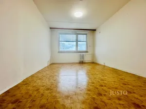 Pronájem bytu 1+kk, Praha - Modřany, Jordana Jovkova, 29 m2