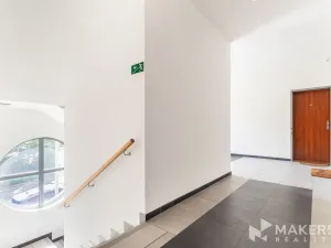 Pronájem bytu 3+kk, Praha - Smíchov, U Dívčích hradů, 100 m2