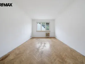 Prodej bytu 3+1, Karlovy Vary, Krymská, 71 m2