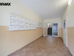 Prodej bytu 3+1, Karlovy Vary, Krymská, 71 m2