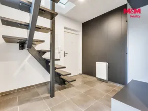 Prodej bytu 4+kk, Králův Dvůr - Levín, Na Lucberku, 141 m2