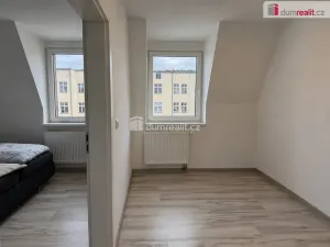 Pronájem bytu 2+kk, Karlovy Vary, Západní, 35 m2
