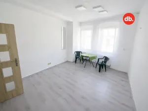 Pronájem bytu 2+kk, Toužim, Farní, 40 m2