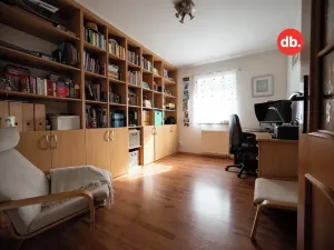 Prodej rodinného domu, Karlovy Vary, Vančurova, 260 m2
