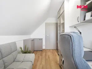 Prodej bytu 3+1, Nehvizdy, Gabčíkova, 67 m2