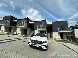 Pronájem bytu 1+kk, Zlín, Pod Hradem I, 29 m2