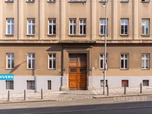 Prodej bytu 3+1, Praha - Holešovice, Veletržní, 100 m2
