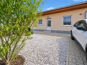 Pronájem rodinného domu, Postřižín, Na Stráni, 80 m2