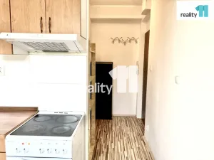 Prodej bytu 1+kk, Praha - Hrdlořezy, Českobrodská, 24 m2