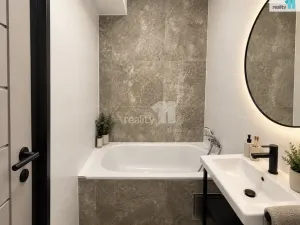Prodej bytu 1+kk, Praha - Hrdlořezy, Českobrodská, 24 m2