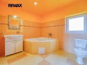 Prodej rodinného domu, Pernarec, 220 m2