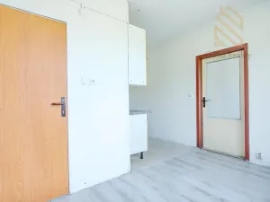 Pronájem bytu 4+1, Ústí nad Labem - Mojžíř, Jindřicha Plachty, 99 m2