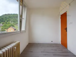 Pronájem bytu 4+1, Ústí nad Labem - Mojžíř, Jindřicha Plachty, 99 m2