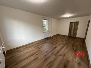 Pronájem bytu 4+1, Havlíčkův Brod, Smetanovo náměstí, 87 m2