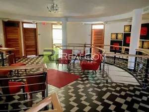 Pronájem obchodního prostoru, Praha - Újezd nad Lesy, Starokolínská, 8 m2