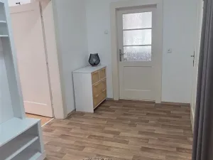Pronájem bytu 1+1, Kolín - Kolín IV, Školská, 45 m2