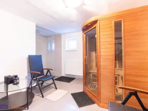 Prodej apartmánu, Staré Město - Stříbrnice, 450 m2