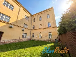 Prodej bytu 2+1, Kroměříž, náměstí Míru, 71 m2