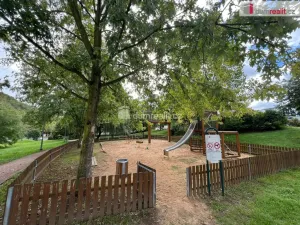 Pronájem bytu 2+kk, Ústí nad Labem - Bukov, Baráčnická, 45 m2