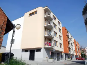 Pronájem bytu 1+kk, Písek, V Portyči, 38 m2