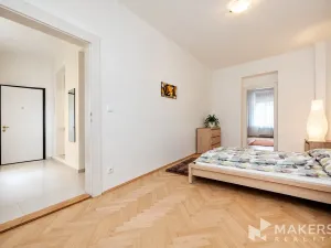 Prodej atypického bytu, Praha - Smíchov, Plzeňská, 190 m2