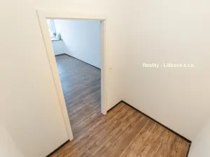 Pronájem bytu 2+kk, Ústí nad Labem - Ústí nad Labem-centrum, Velká Hradební, 70 m2