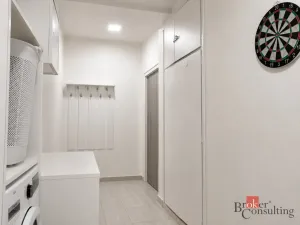 Prodej bytu 2+1, Plzeň - Jižní Předměstí, Kardinála Berana, 60 m2