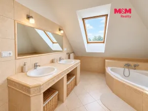 Pronájem rodinného domu, Pletený Újezd, Partyzánská, 176 m2