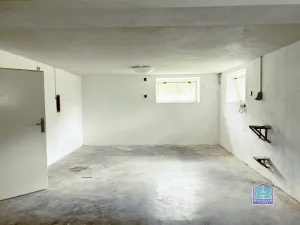 Prodej rodinného domu, Trnová, 192 m2