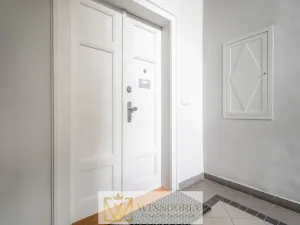 Pronájem bytu 1+kk, Praha, Eliášova, 28 m2