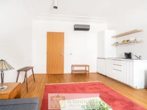 Pronájem bytu 1+kk, Praha, Eliášova, 28 m2