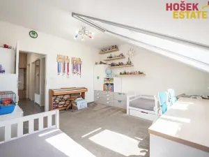 Prodej bytu 3+kk, Holubice, 79 m2