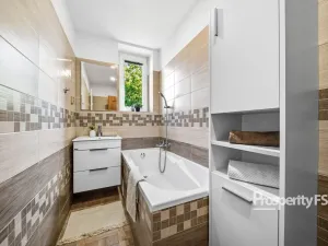 Prodej rodinného domu, Nové Strašecí, Nad Větrákem, 175 m2