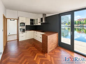 Prodej mobilheimu, Praha - Holešovice, Sanderova, 126 m2