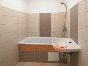 Pronájem bytu 1+kk, Orlová - Lutyně, Masarykova třída, 26 m2