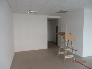 Pronájem obchodního prostoru, Kladno, Komenského, 57 m2