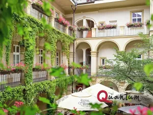 Pronájem kanceláře, Praha - Hradčany, Loretánské náměstí, 28 m2